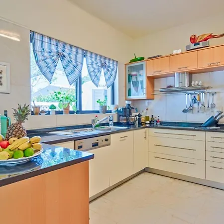 In Exclusive Location ゲストハウス ローレ